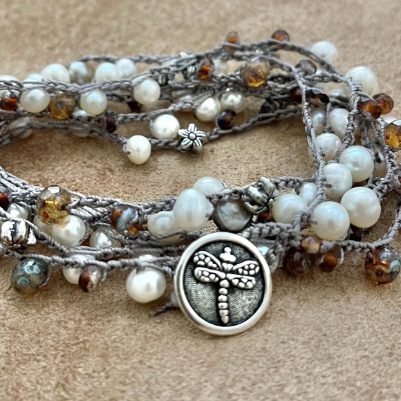 ARTISAN Necklace “Pearly Latte” on Mocha Beige Long Crocheted Wrap - Picture 2 of 12